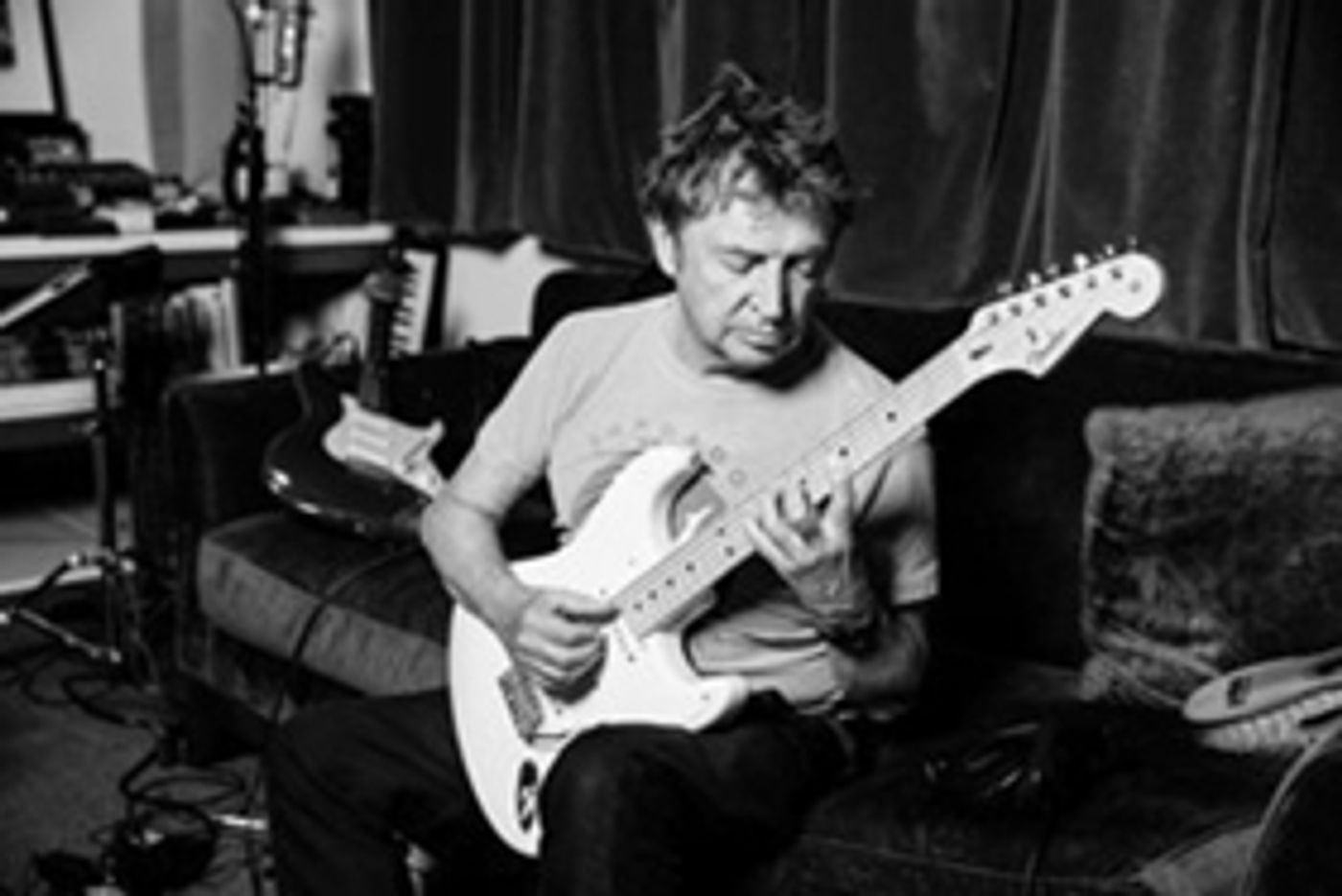 Andy Summers of the POLICE To Headline Benefit Concert of Musicians Affected by the North California Fires Andy Summers of the POLICE To Headline Benefit Concert of Musicians Affected by the North California Fires Image
