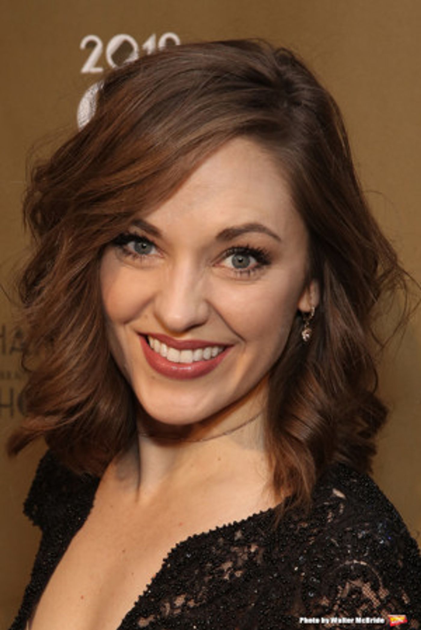 Laura Osnes, Andy Mientus and More Set for Roundabout's 5th Annual CASINO NIGHT  Image