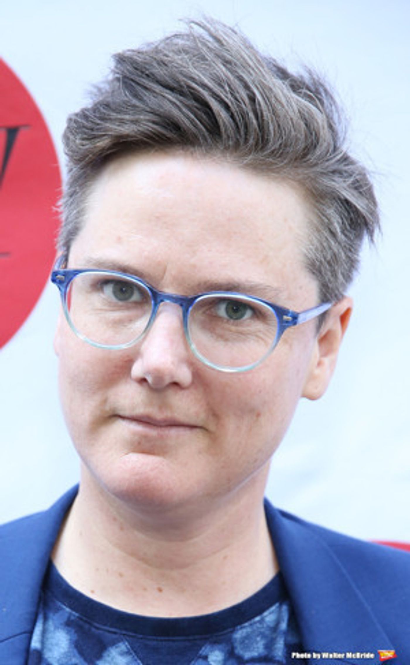Hannah Gadsby's New Stand-Up Special DOUGLAS to Launch on Netflix Following Off-Broadway Run Hannah Gadsby's New Stand-Up Special DOUGLAS to Launch on Netflix Following Off-Broadway Run Image