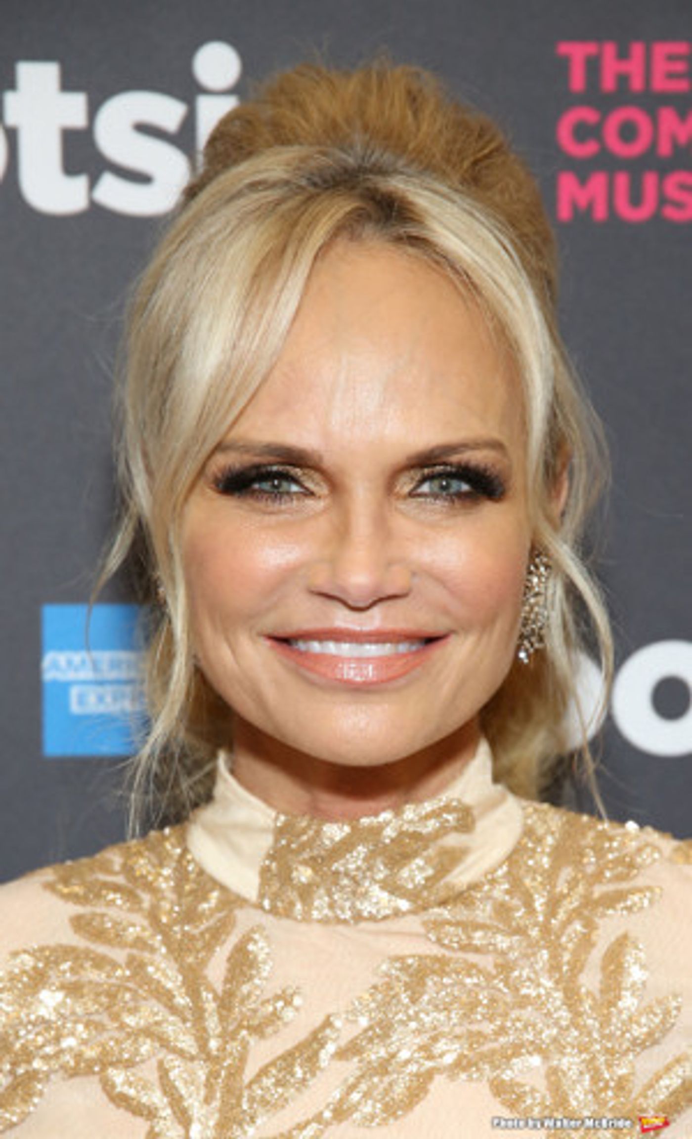 Kristin Chenoweth Joins Cast of Netflix's HOLIDATE  Image