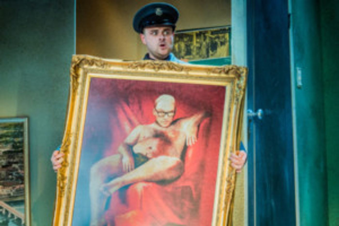 Interview: Chris Leask Talks THE COMEDY ABOUT A BANK ROBBERY  Image