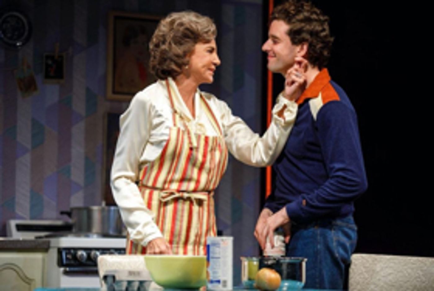 Entire Second Stage Cast to Return for Broadway Run of TORCH SONG  Image