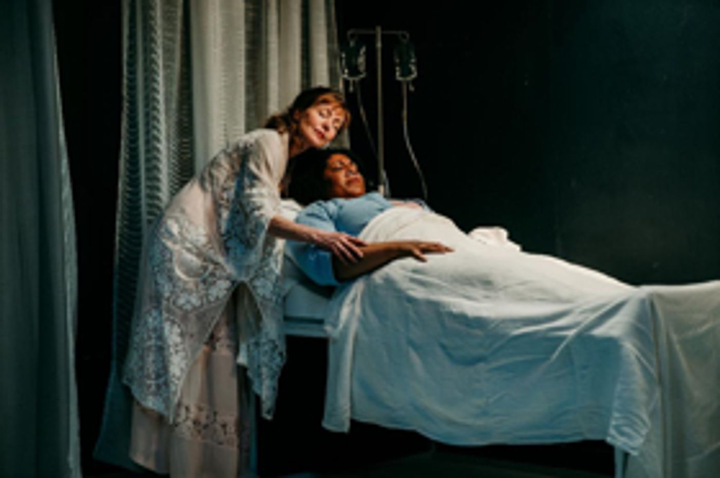 Review: I CARRY YOUR HEART at 59E59 Theaters Takes Audiences on Important Personal Journeys  Image