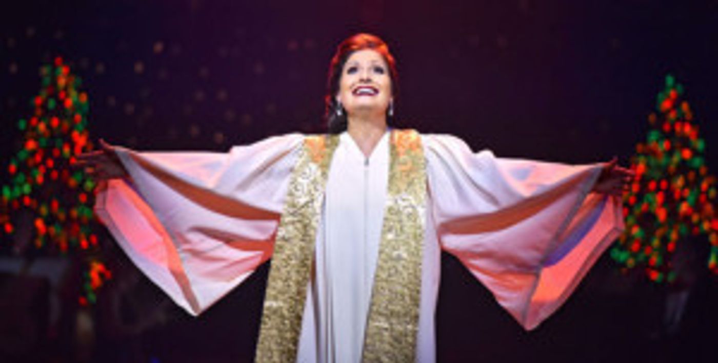 Review: A BEEF & BOARDS CHRISTMAS Reins in the Holiday Season at Beef & Boards  Image