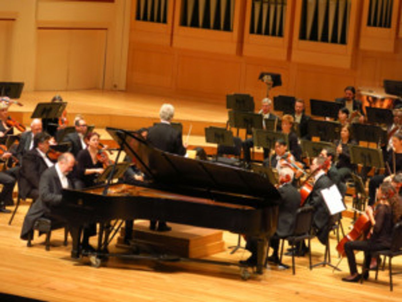 Review: BEETHOVEN'S FIFTH Recaptures Its Elemental Fire  Image