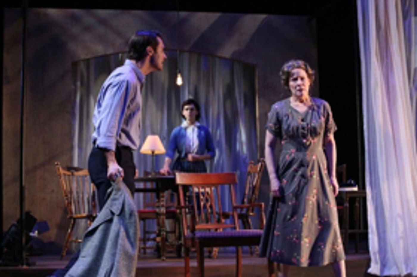 THE GLASS MENAGERIE Comes to International City Theatre  Image