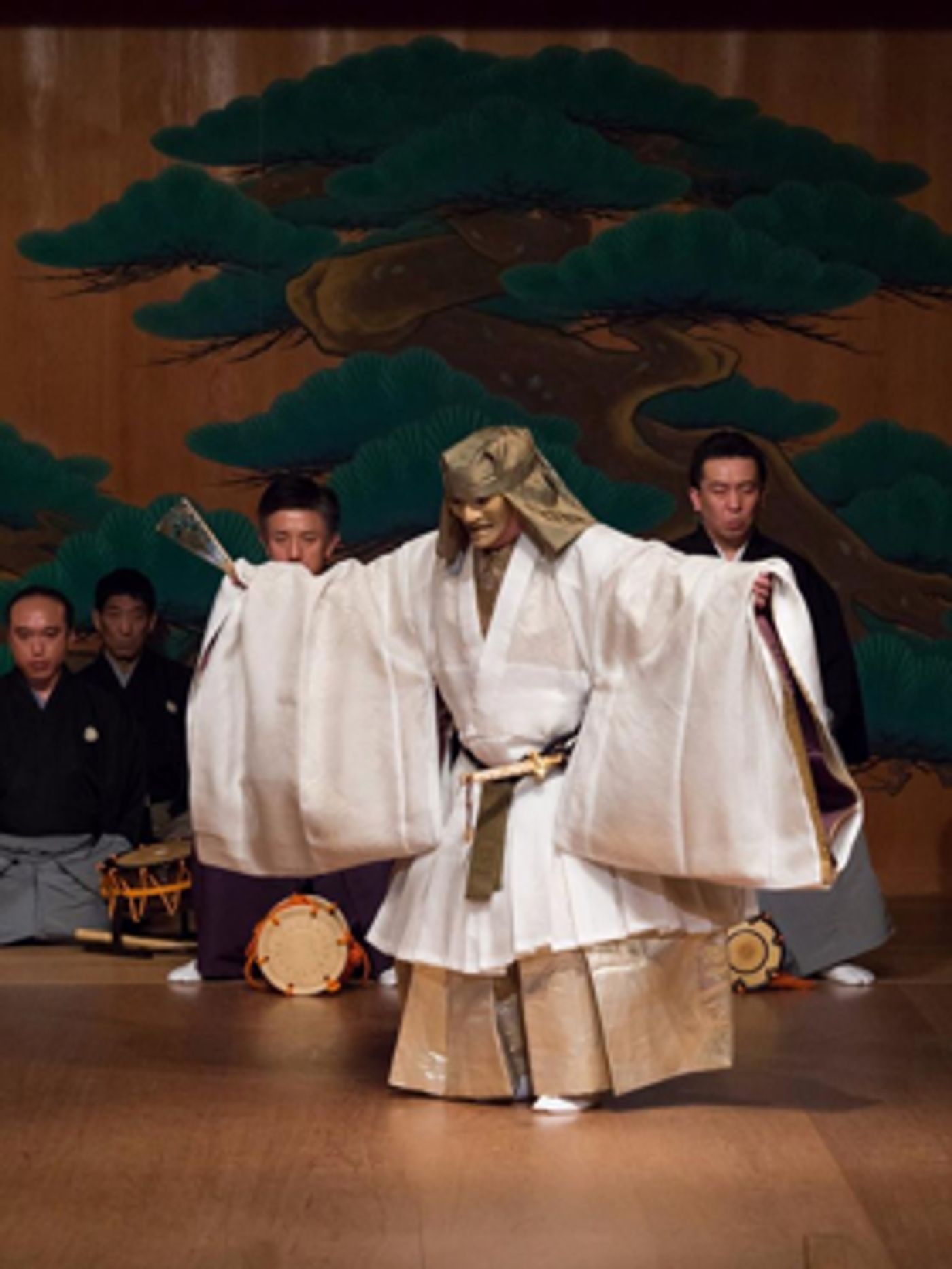 Hiroshi Sugimoto's RIKYU-ENOURA: A NEW NOH PLAY Premieres Tonight at Japan Society  Image