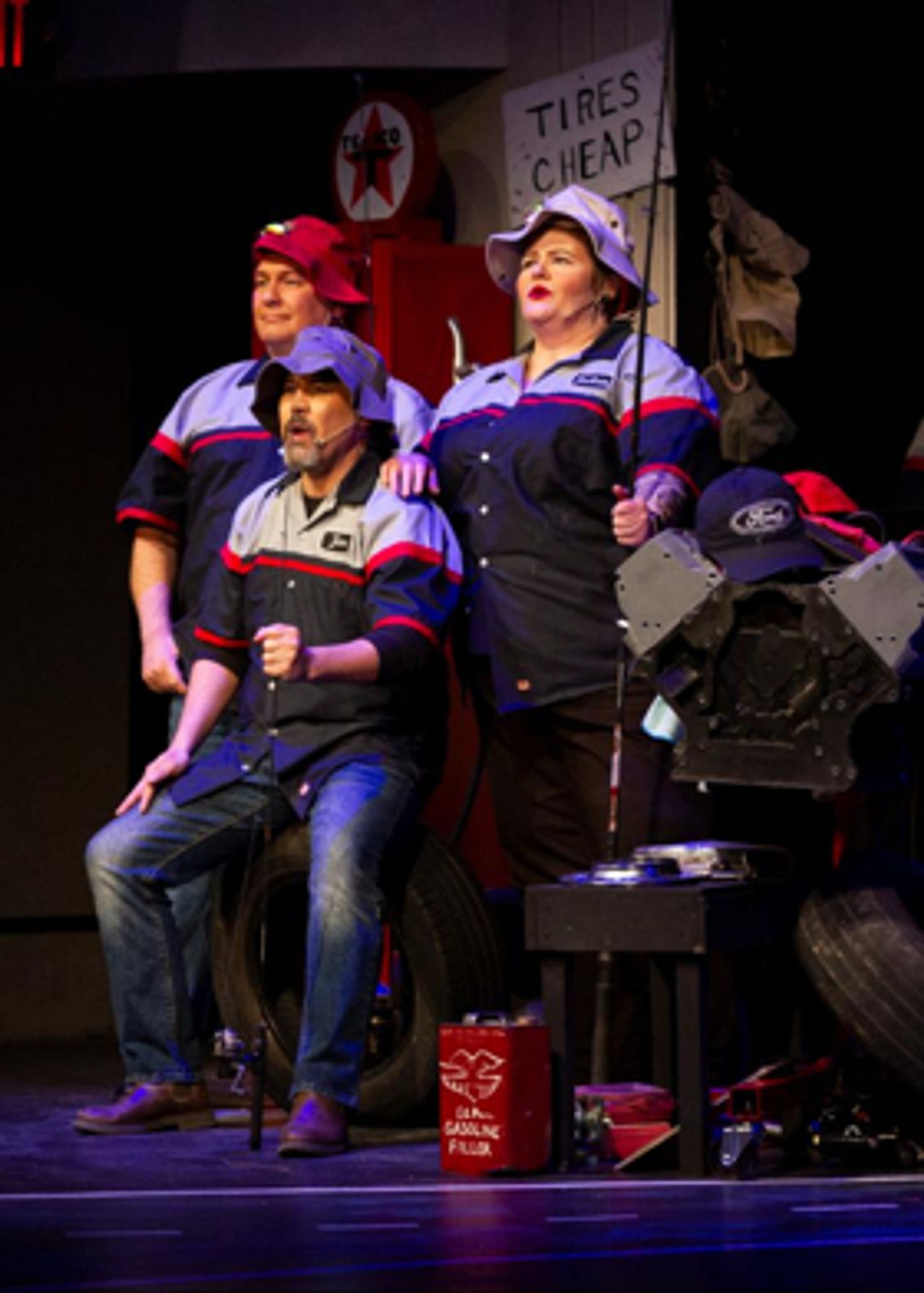 Review: PUMP BOYS AND DINETTES is Chock Full of Southern Charm, Song and Dance  Image