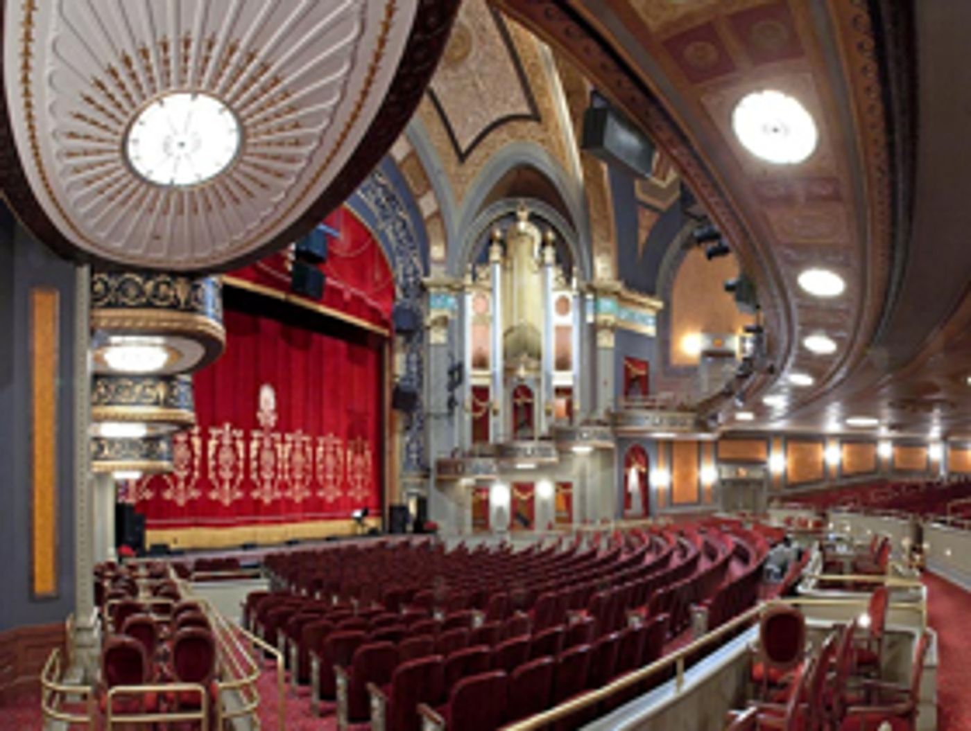 Palace Theater Welcomes Guests for June Tour Palace Theater Welcomes Guests for June Tour Image