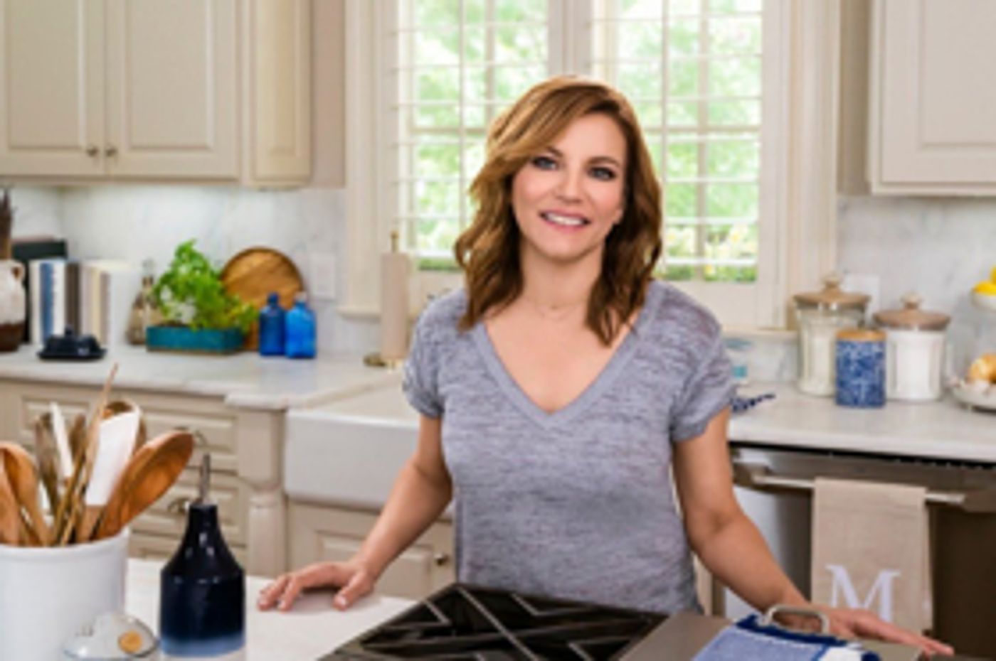 MARTINA'S TABLE Premieres Sunday on the Food Network MARTINA'S TABLE Premieres Sunday on the Food Network Image