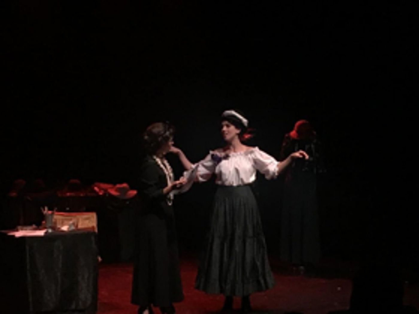 Review: MADEMOISELLE C.  CHANEL LA REGINA DELLA MODA - IL FASCINO DEL MITO EMERGE COMUNQUE al TEATRO BRANCACCINO  Image