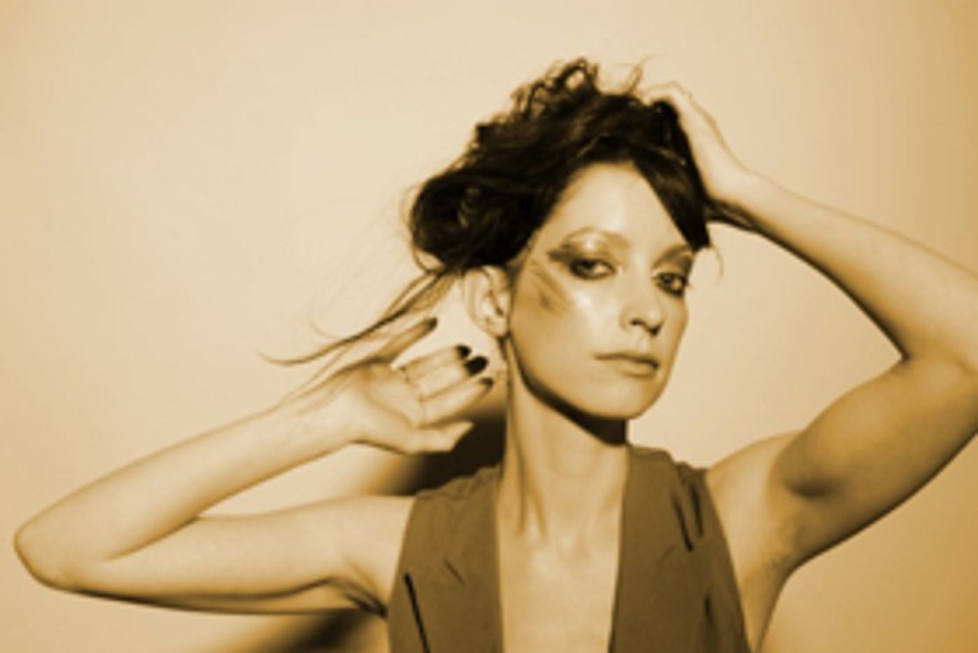 Sister Sparrow Releases New Album 'Gold' Sister Sparrow Releases New Album 'Gold' Image