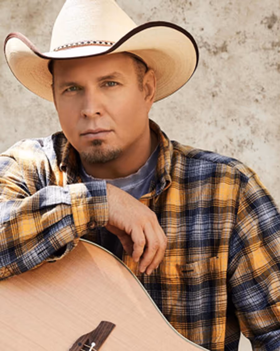 CMA Fest Announces the Addition of Country Music Superstar Garth Brooks at Xfinity Fan Fair X Image