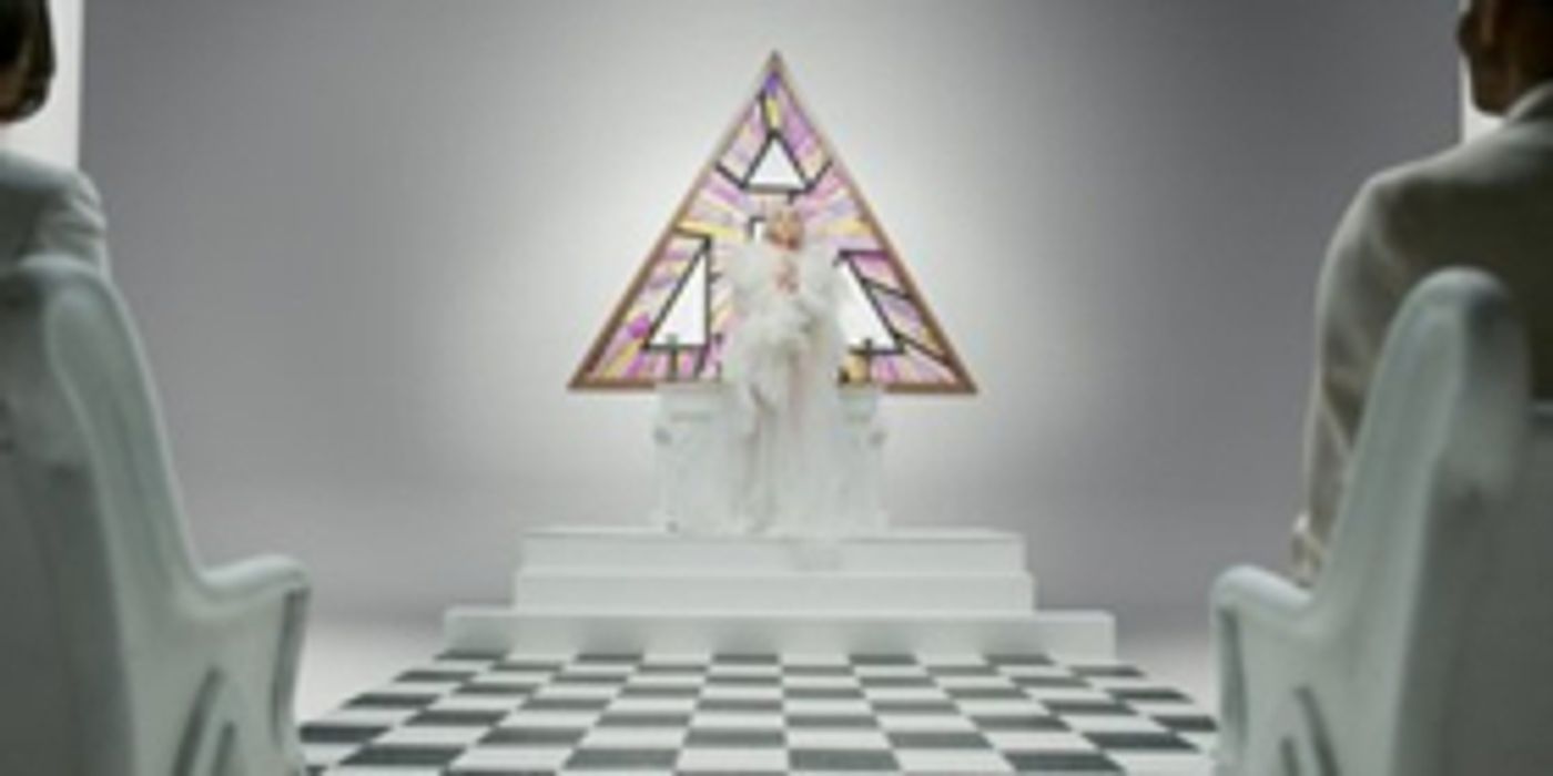 Poppy Drops Visual for 'Bleach Blonde Baby' Available Now  Image