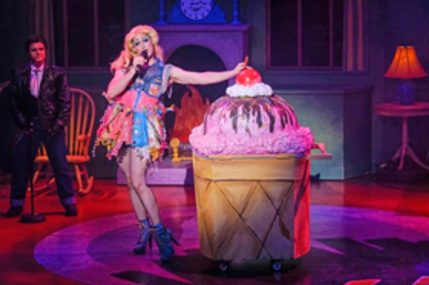 Review: HEDWIG AND THE ANGRY INCH Rocks at ZACH  Image