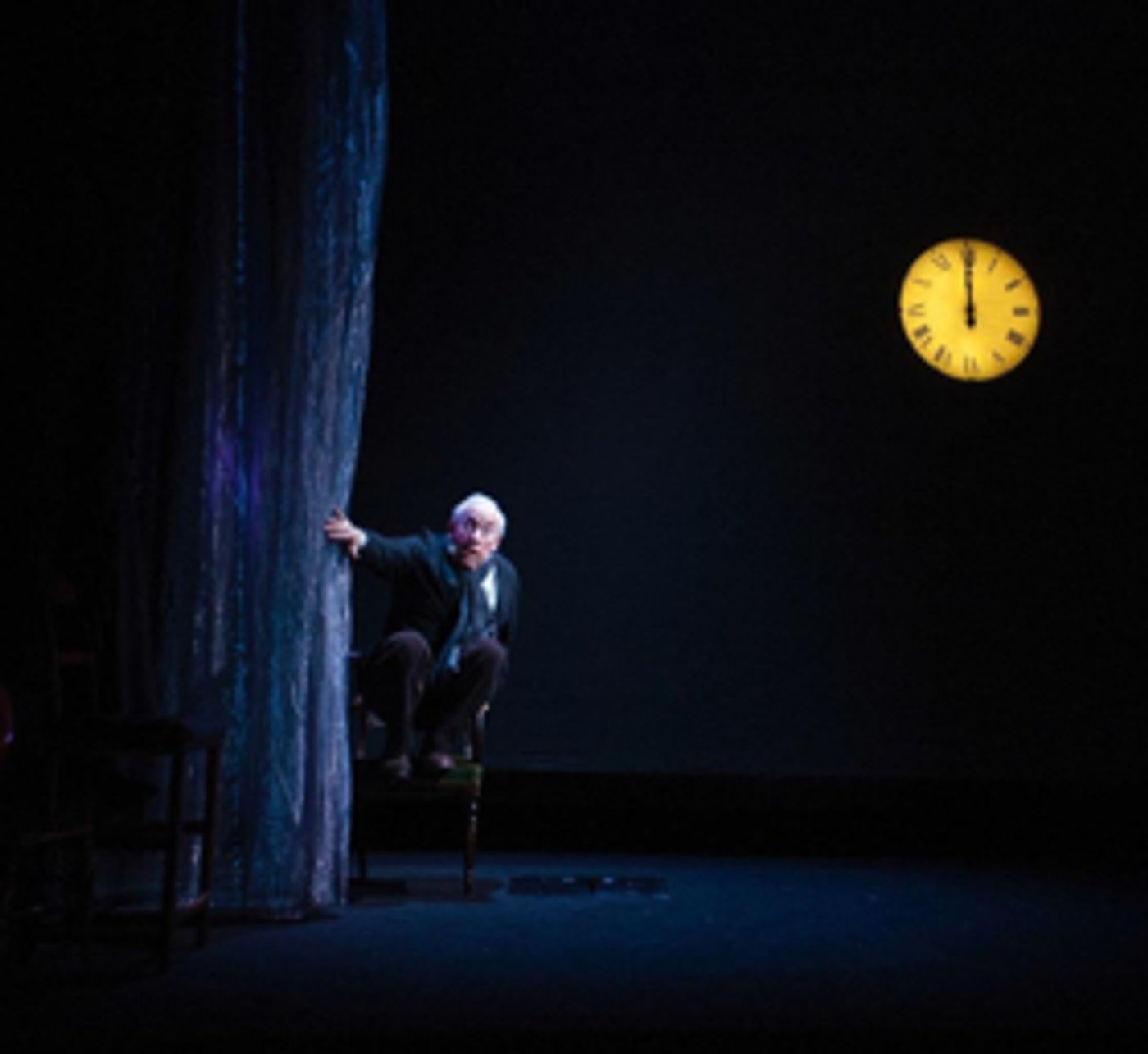 Review: A CHRISTMAS CAROL, Arts Theatre  Image