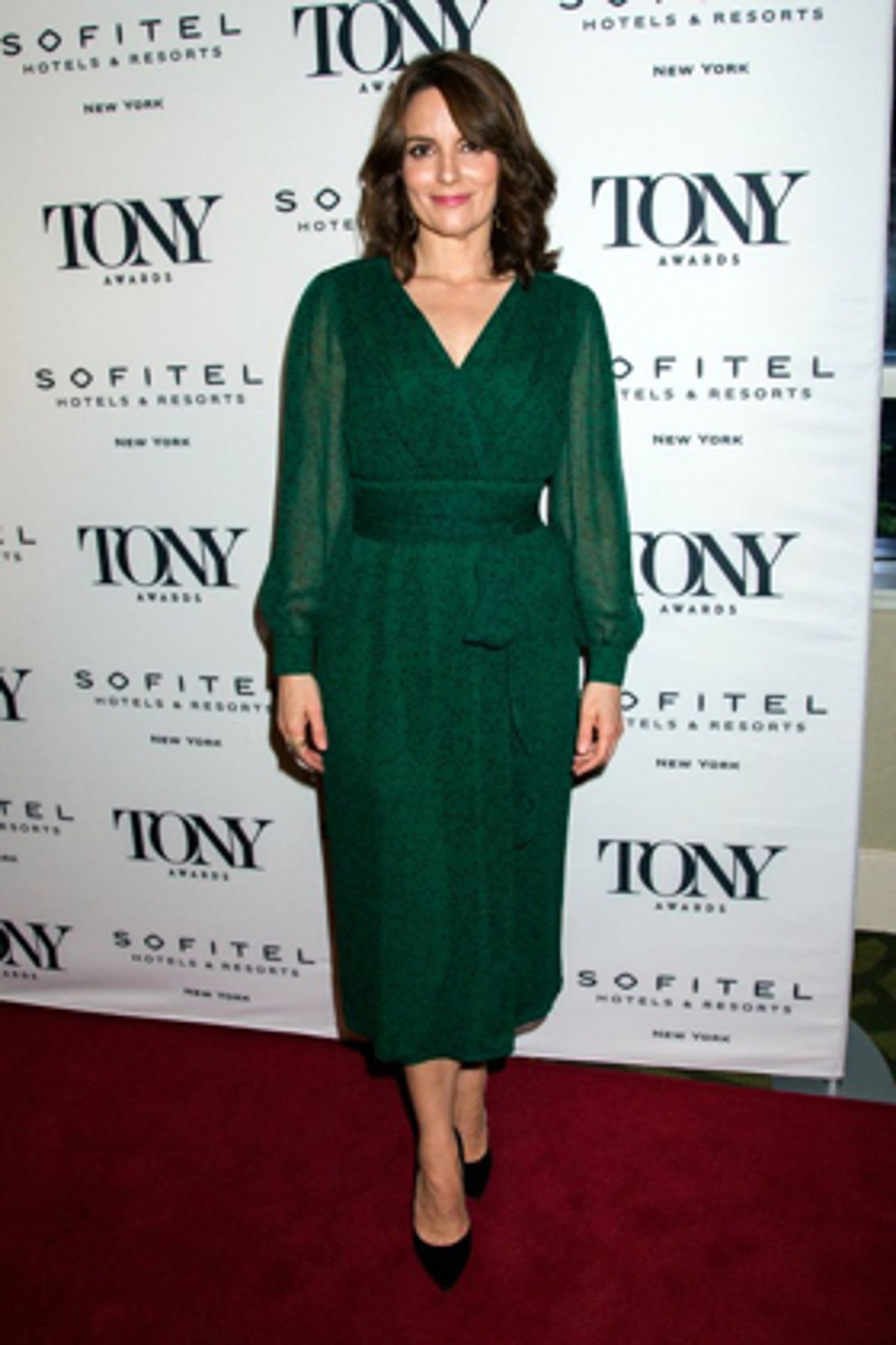 Stars Align for CONCERT FOR AMERICA; Tina Fey, Jeremy Jordan, Idina Menzel, Keala Settle, & More!  Image