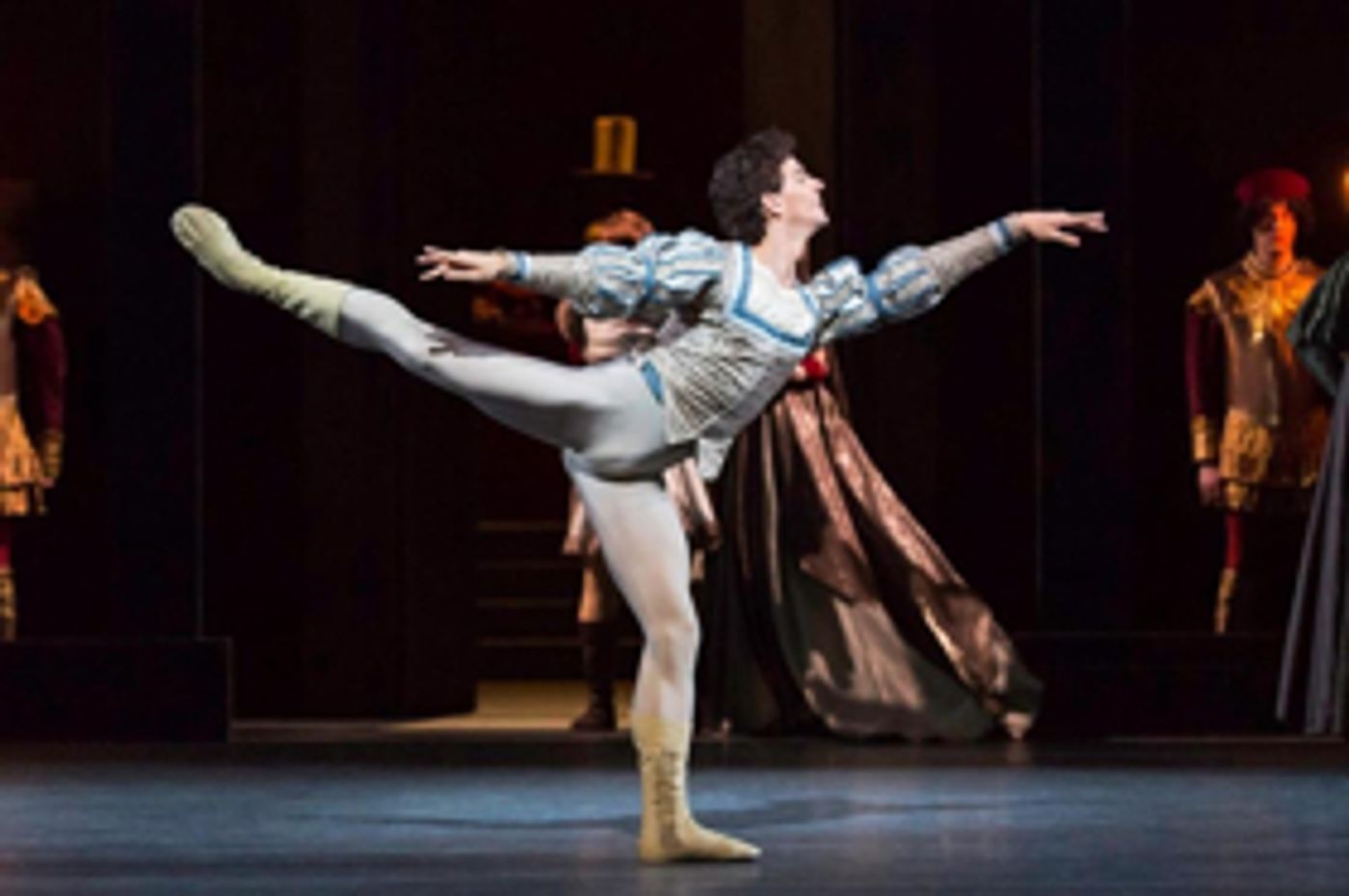 Guillaume Côté Joins The Bolshoi Ballet as a Guest Artist in ROMEO AND JULIET  Image
