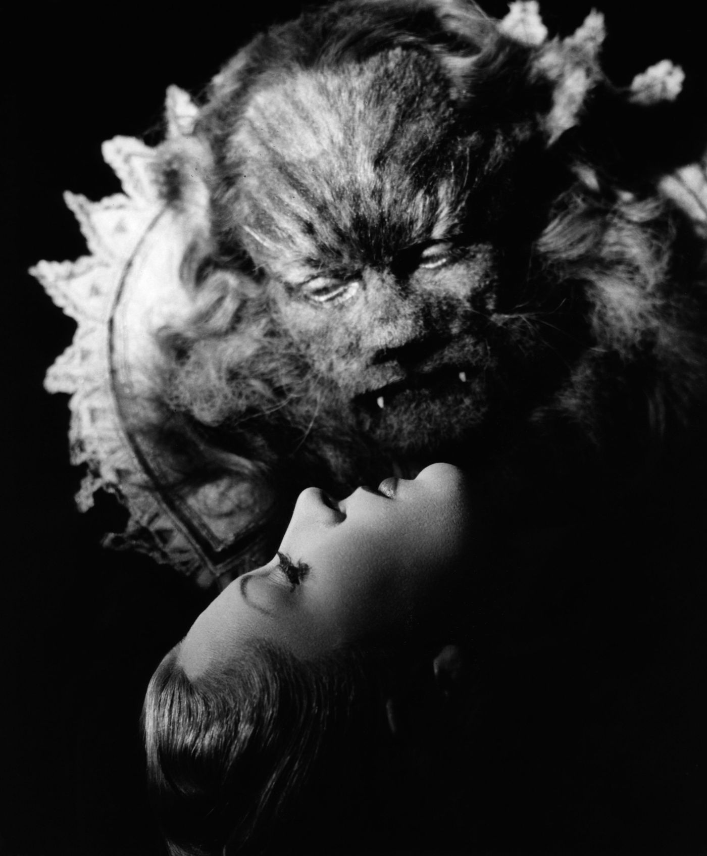 Review: LA BELLE ET LA BETE at The Theatre at Ace Hotel  Image