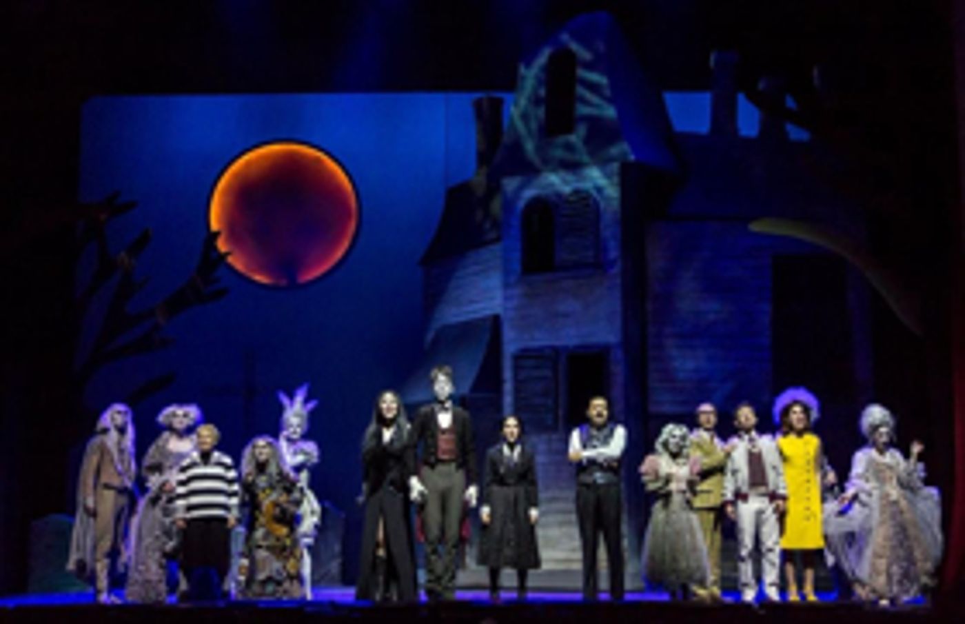 Regional Roundup: Top New Features This Week Around Our BroadwayWorld 12/15 - BEAUTY AND THE BEAST, ANNIE, and More!  Image