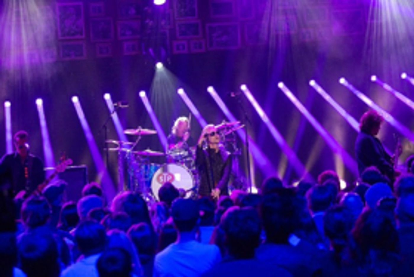 Stone Temple Pilots Perform ROLL ME UNDER Ahead Of AT&T AUDIENCE Network Concert Airing 5/18  Image