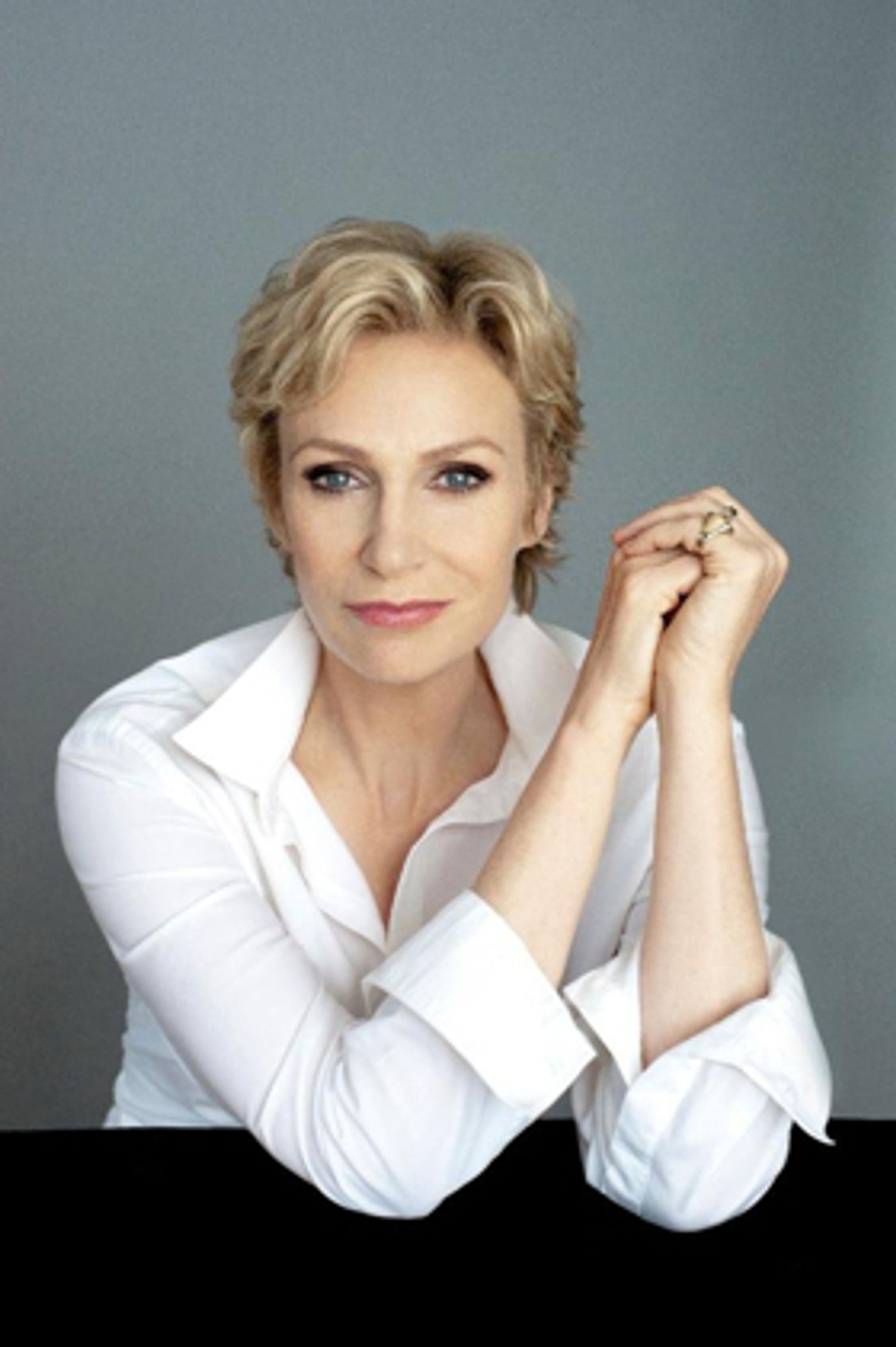 Jane Lynch To Bring “A Swingin' Little Christmas” To Raue Center For The Arts This Holiday Season Jane Lynch To Bring “A Swingin' Little Christmas” To Raue Center For The Arts This Holiday Season Image