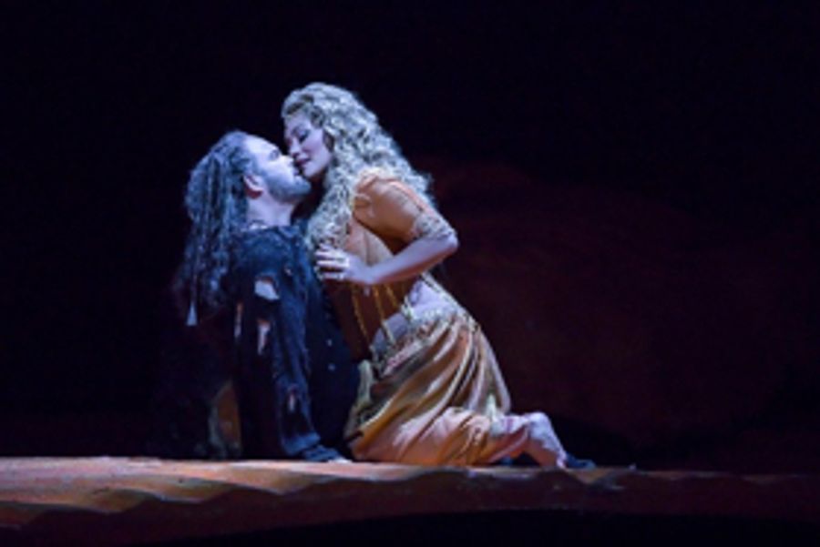 Review: Perez Entices but Finley Triumphs in Massenet's THAIS at the Met Image