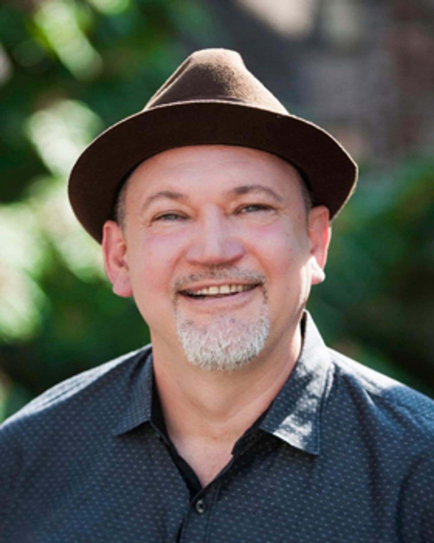 Interview: Daniel Jaquez Brings “Intelligent Comedy” to Life at Aurora Theatre  Image