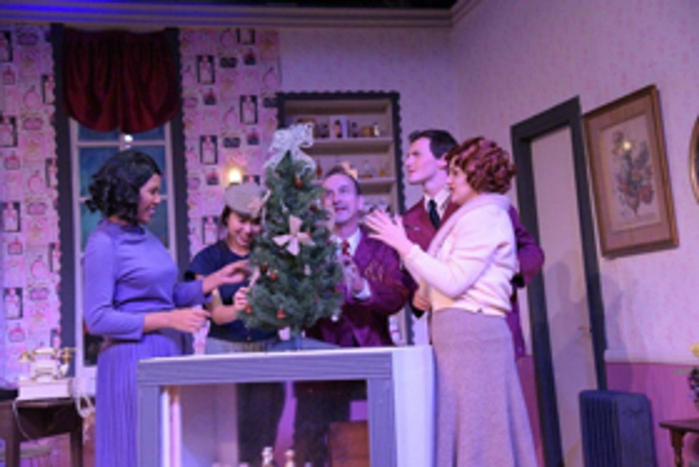 Review: PARFUMERIE Takes Much Too Long to Get to the Love Story at its Heart  Image