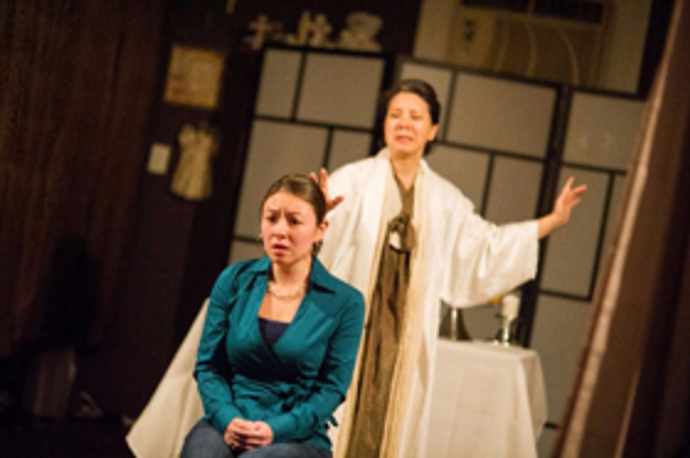 Review: The Welders' HELLO, MY NAME IS Immerses Audiences in Intimate Adoptee Stories  Image