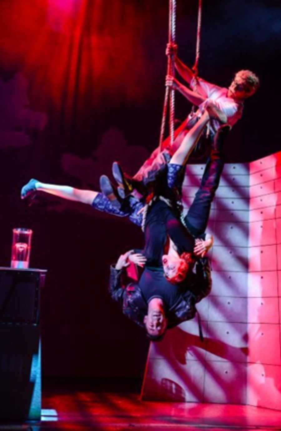 Review: THE COMEDY ABOUT A BANK ROBBERY, Theatre Royal, Glasgow Image
