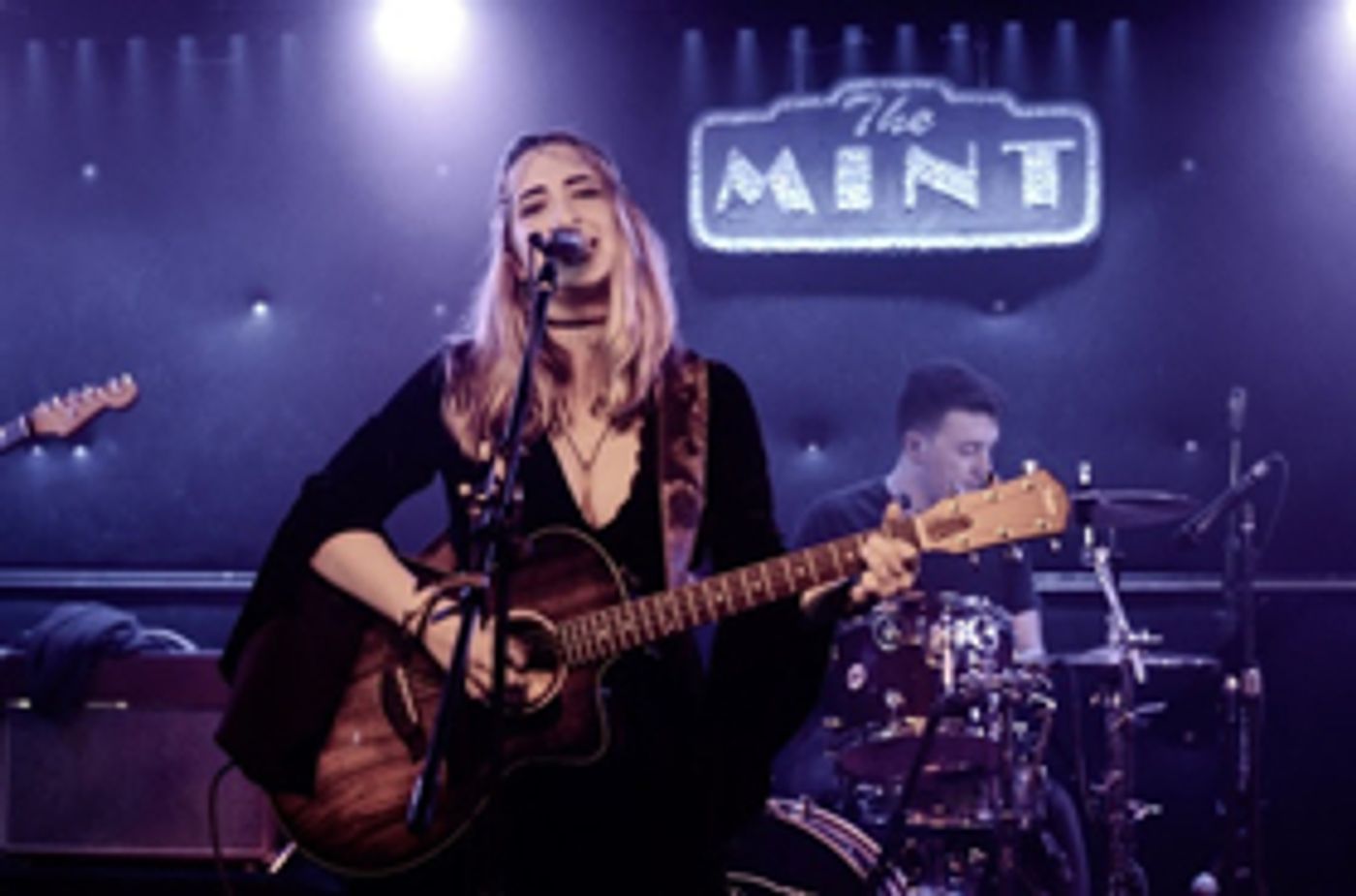 Singer/Songwriter Piper Hays Shares Lyric Video For GOING DOWN TOGETHER  Image