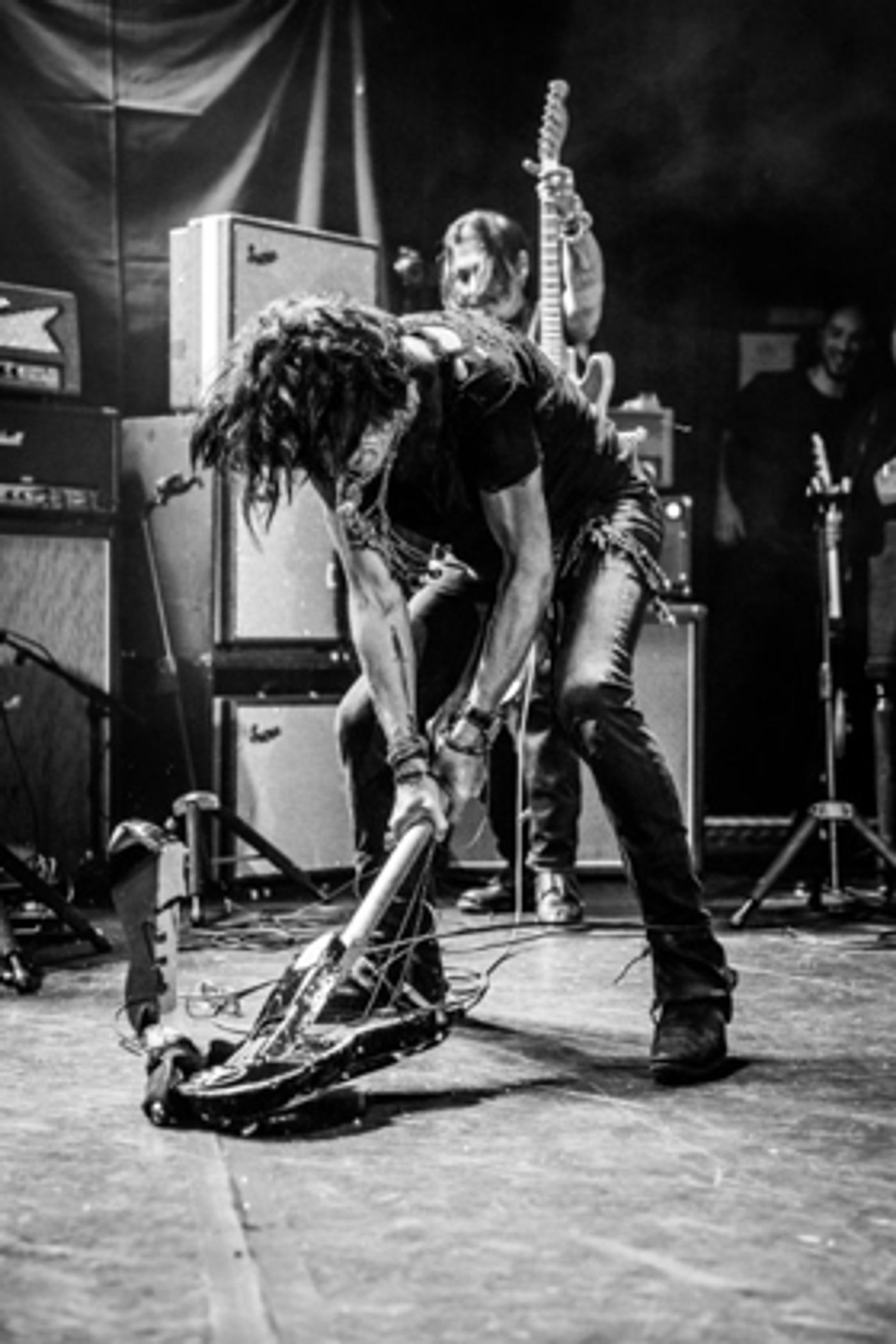 Joe Perry Set For In-Store Signing at Newbury Comics In Boston  Image