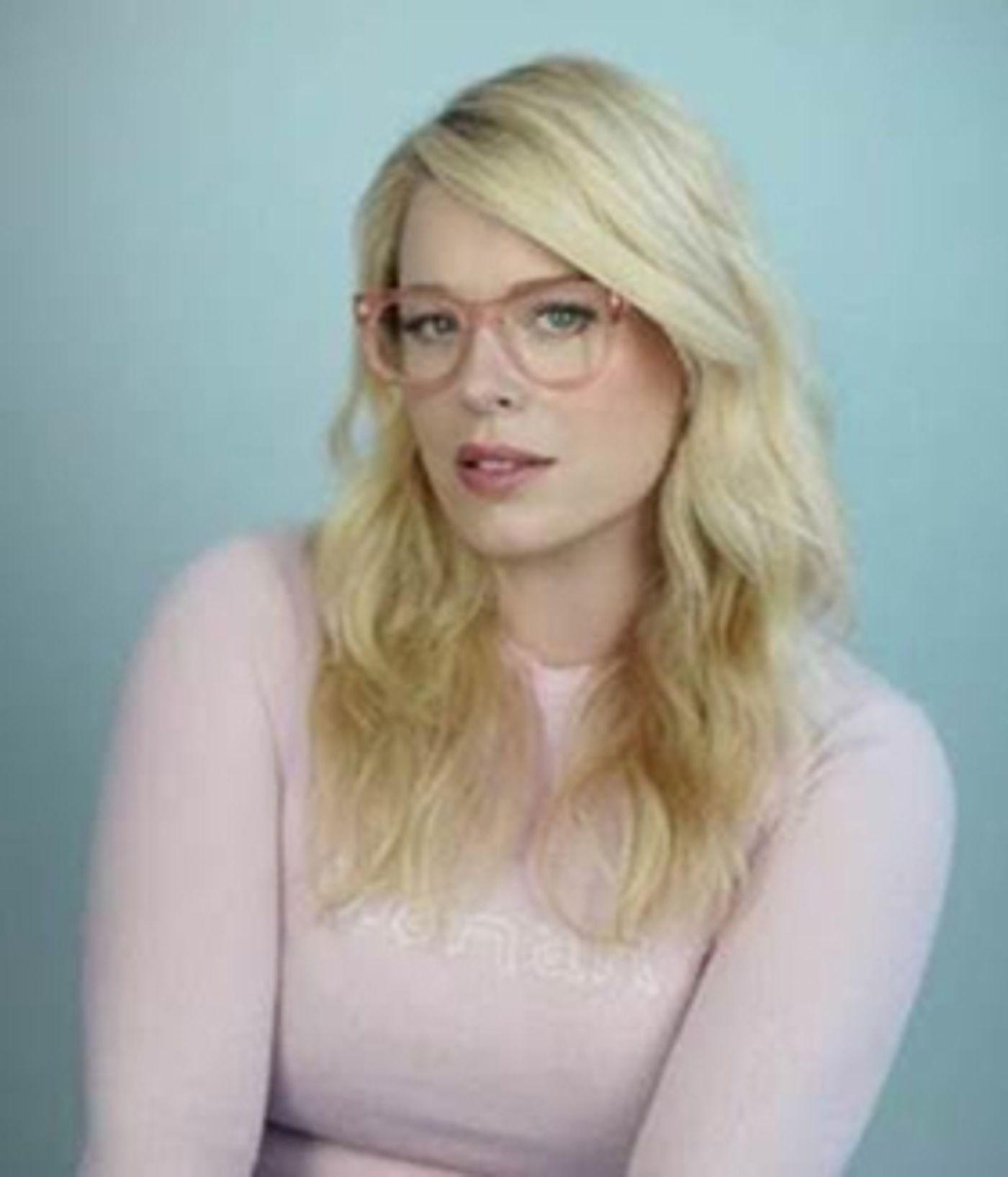 Showtime Orders News-Magazine Pilot from Amanda De Cadenet  Image