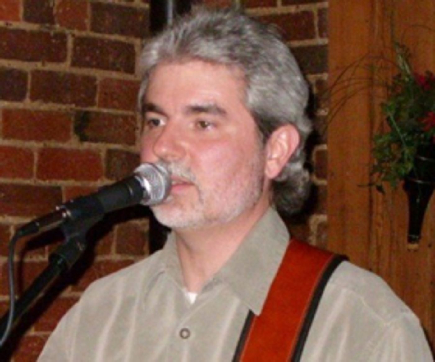 Singer/Songwriter John Ellis Comes to CAT Theatre  Image