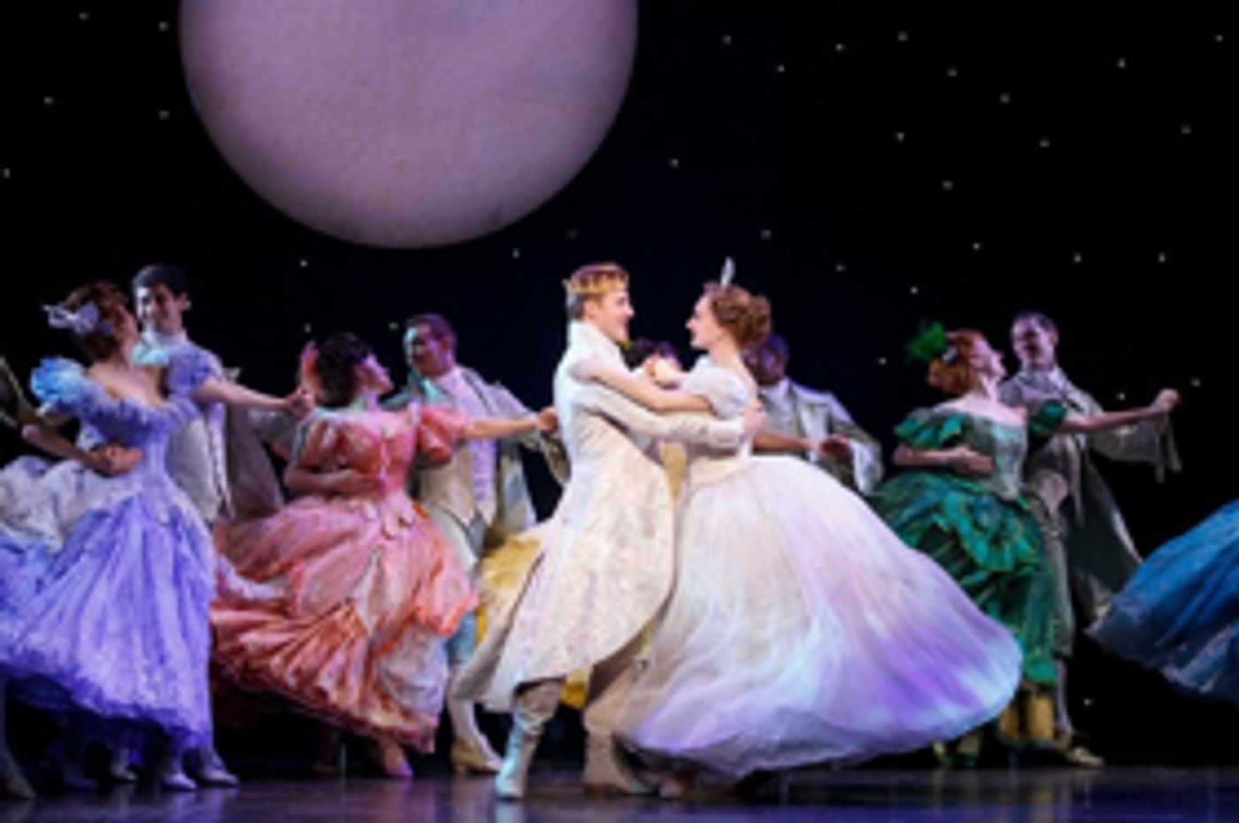 CINDERELLA Returns to Starlight Theatre  Image