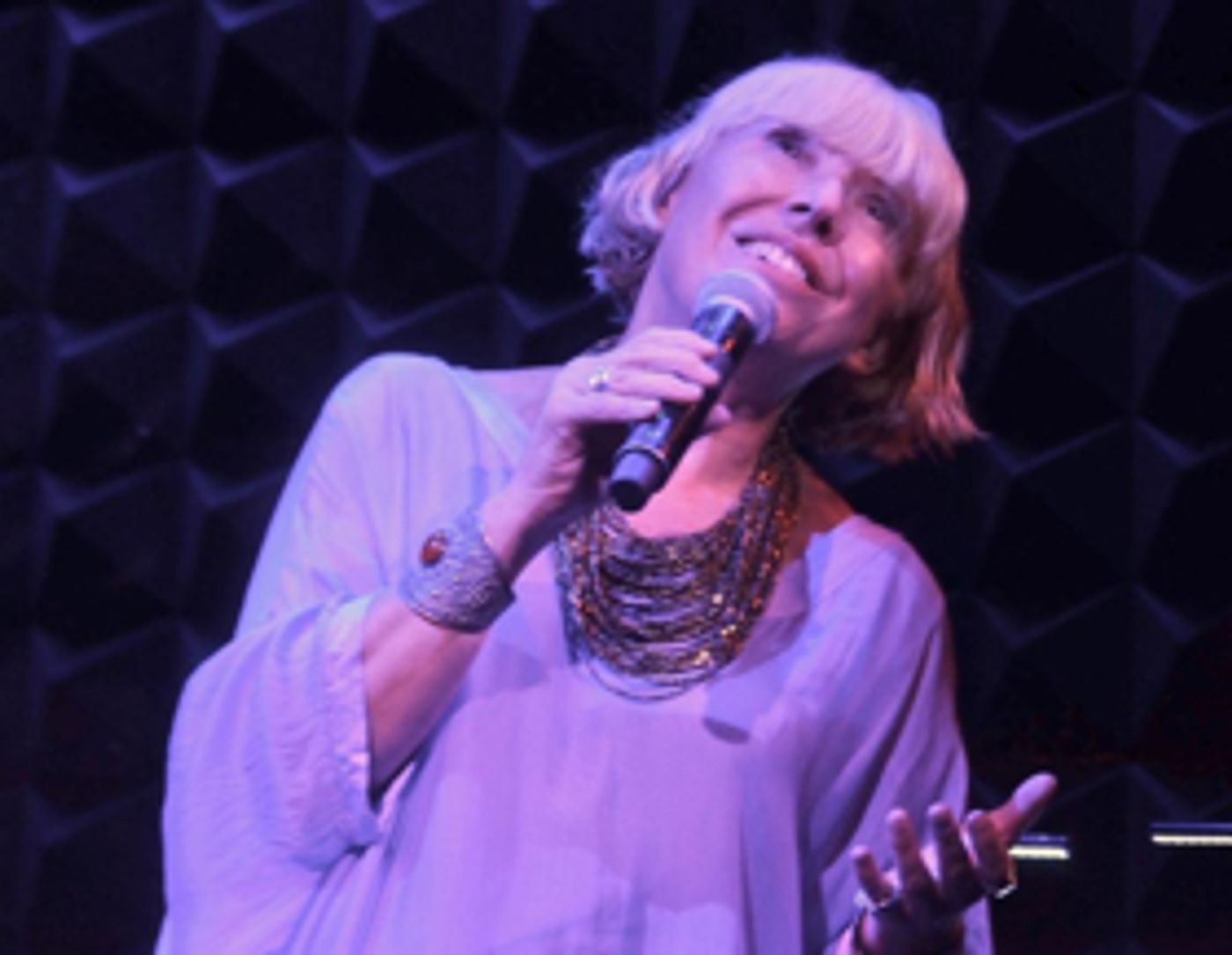 Barb Jungr to Sing Bob Dylan on Solo UK Tour  Image