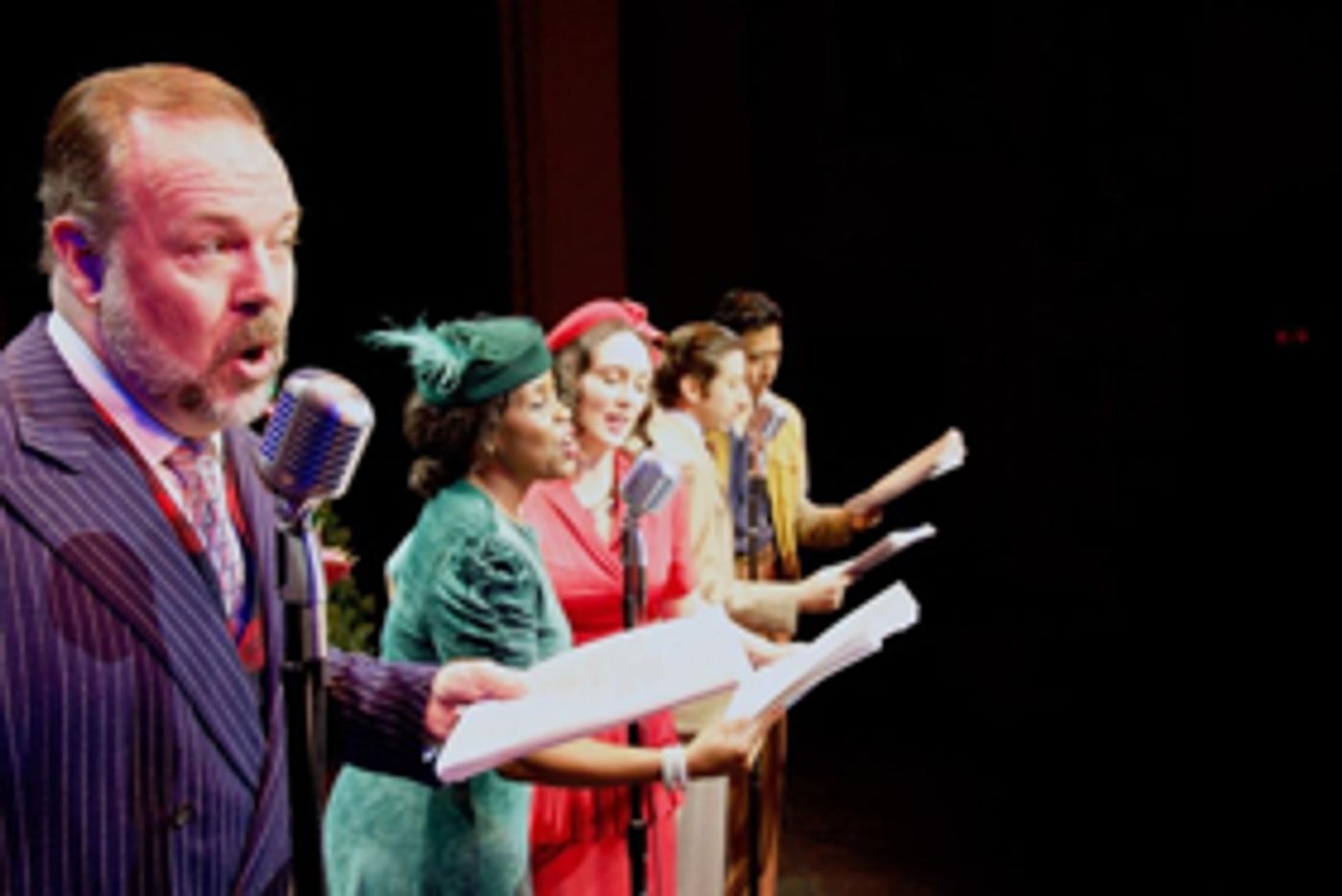 Review: Pasadena Playhouse Brings Back Live Radio Play IT'S A WONDERFUL LIFE  Image