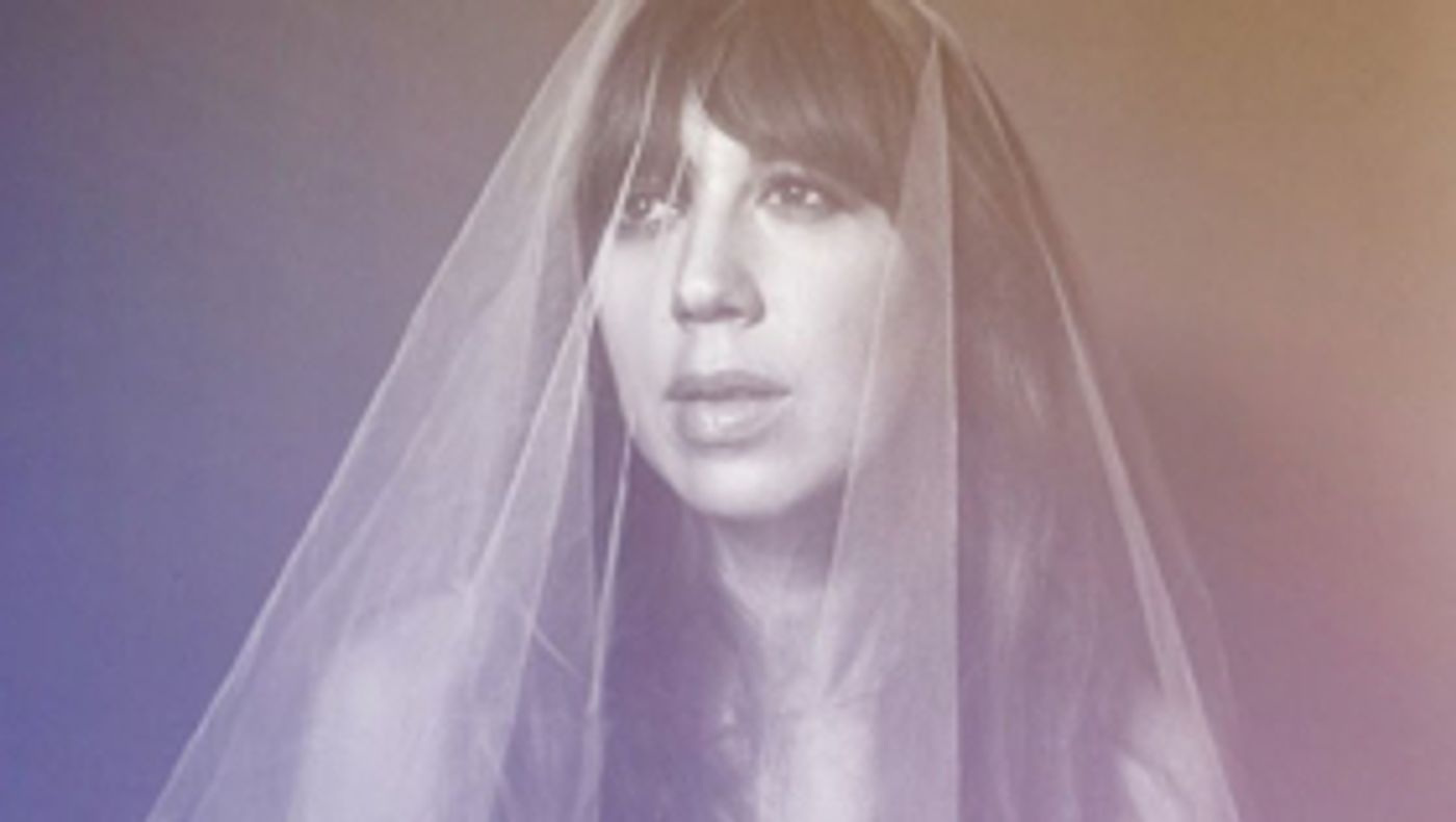 Breakout Vocalist Ella Vos Launches First Ever North American Tour This Spring  Image