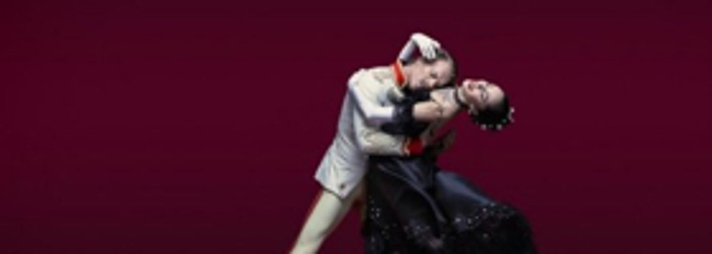 THE MERRY WIDOW Returns to the Stage With a New Generation of Dancers  Image