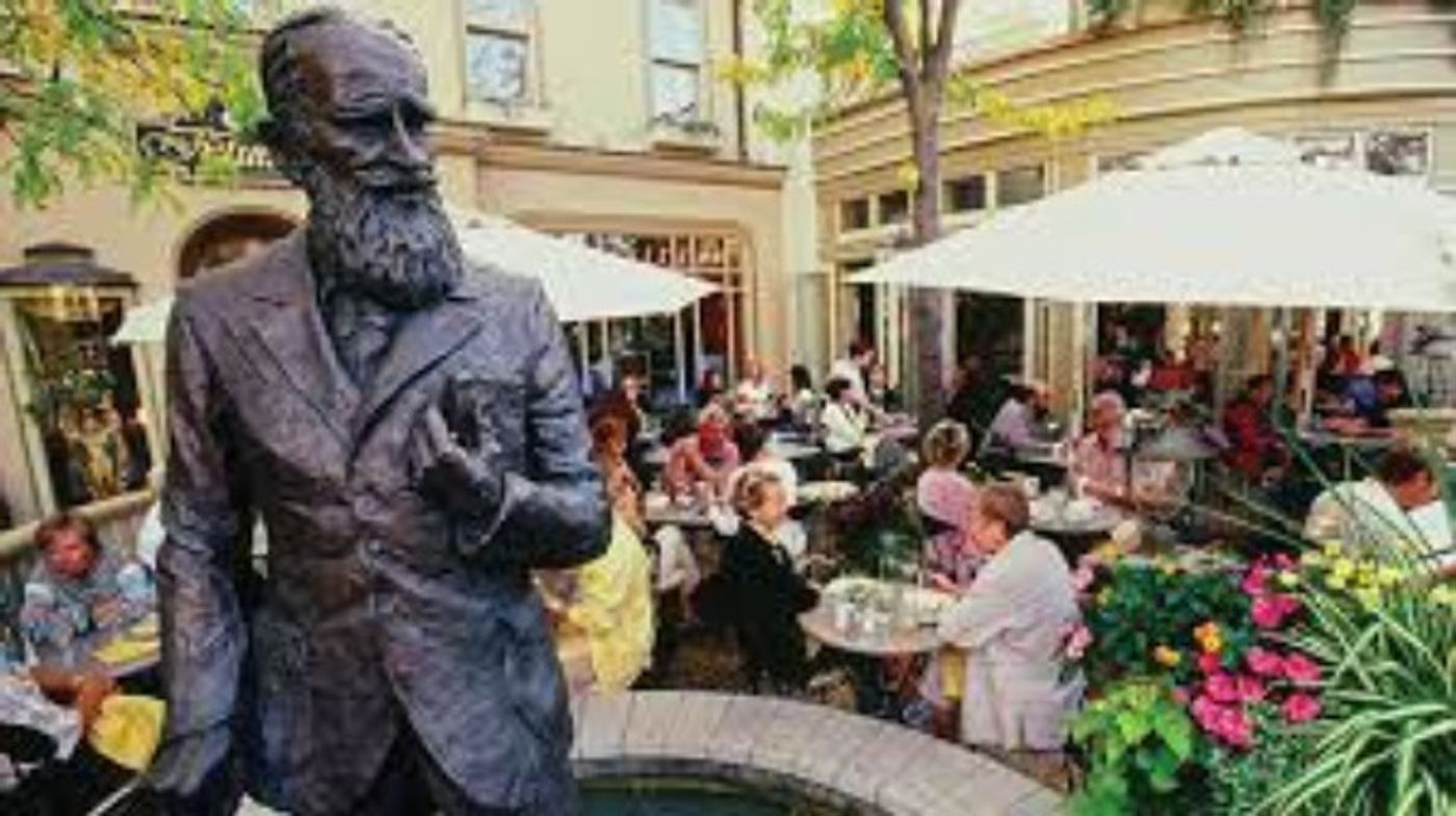 Review: PREVIEW OF THE SHAW FESTIVAL 19  Image