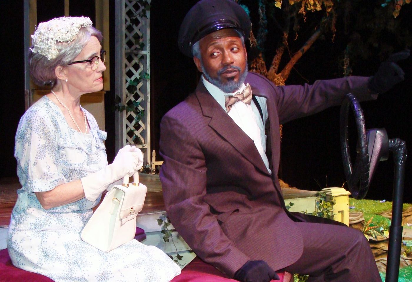 Review: DRIVING MISS DAISY captivates at La Comedia Dinner Theatre  Image