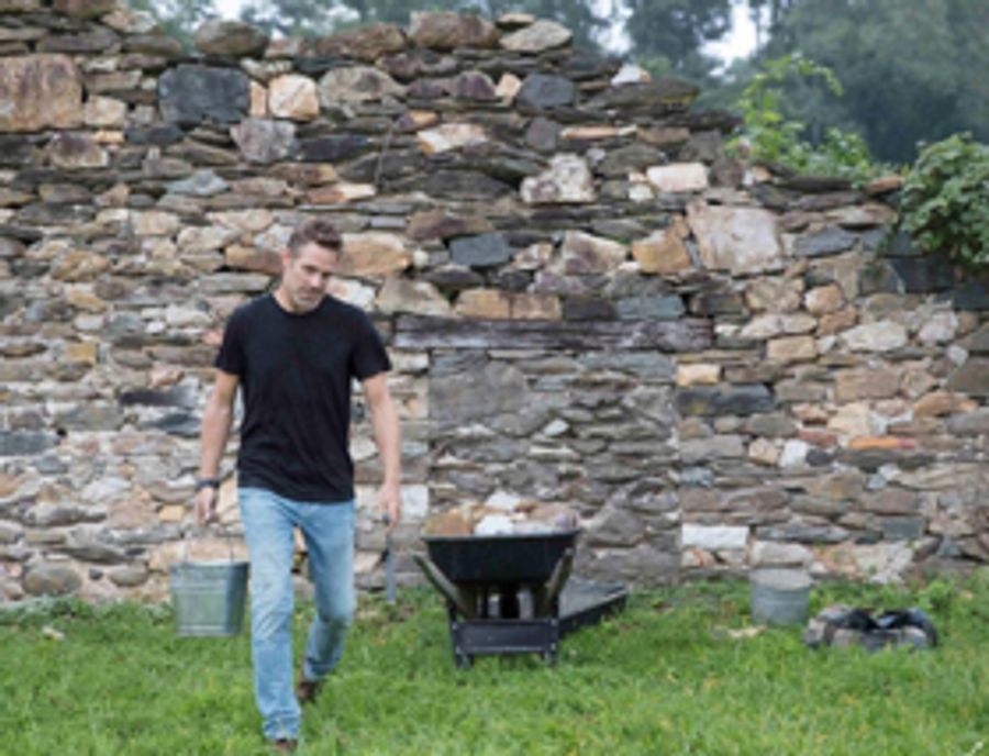 New Season of STONE HOUSE REVIVAL Featuring Carpenter Jeff Devlin Premieres On DIY Channel 4/18 Image