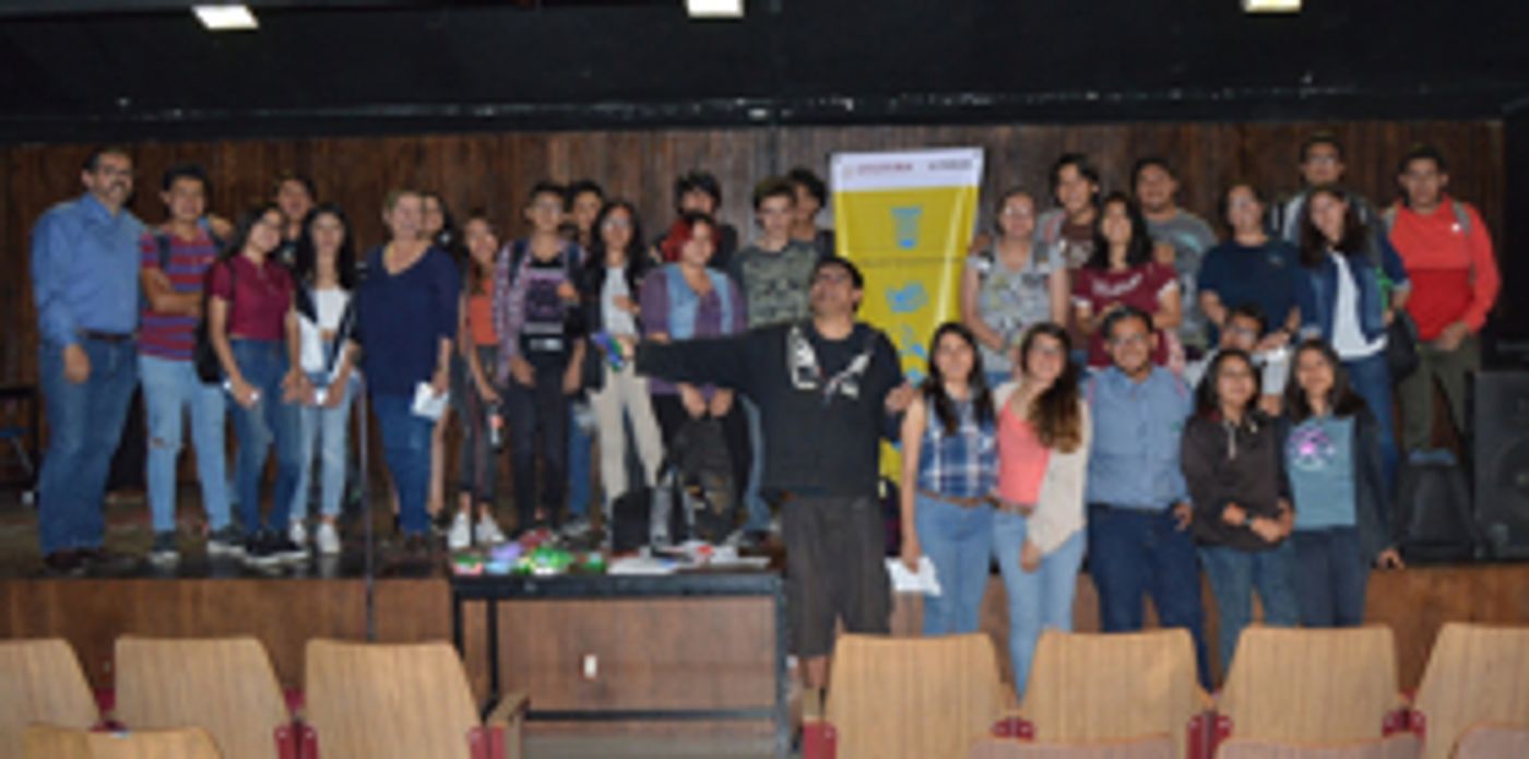 Lleva el INBAL el ciclo literario La palabra dicha a estudiantes del CCH Naucalpan Lleva el INBAL el ciclo literario La palabra dicha a estudiantes del CCH Naucalpan Image