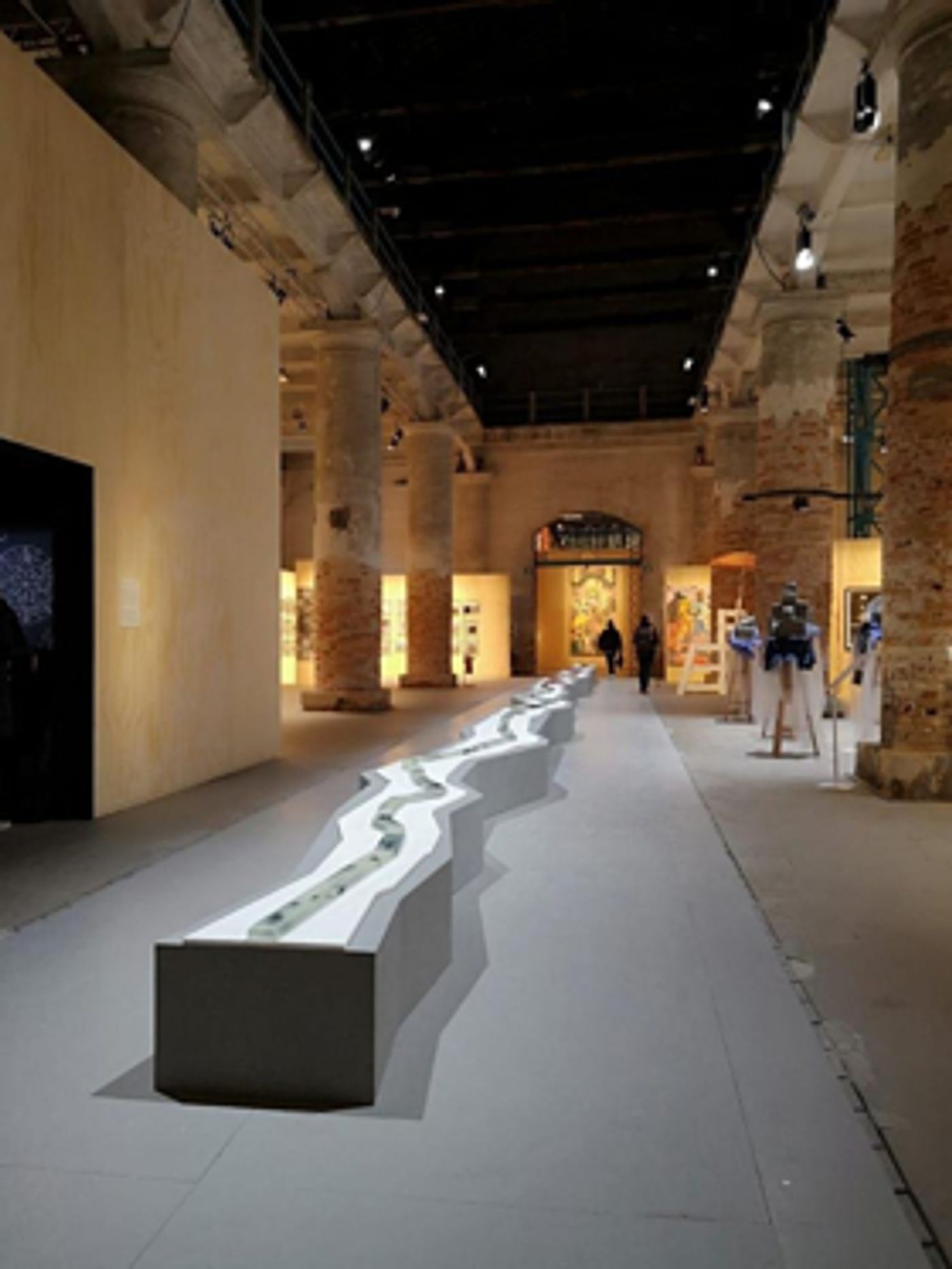 Con la videoinstalación del artista Pablo Vargas Lugo se abre el Pabellón de México en la Bienal de Venecia Con la videoinstalación del artista Pablo Vargas Lugo se abre el Pabellón de México en la Bienal de Venecia Image