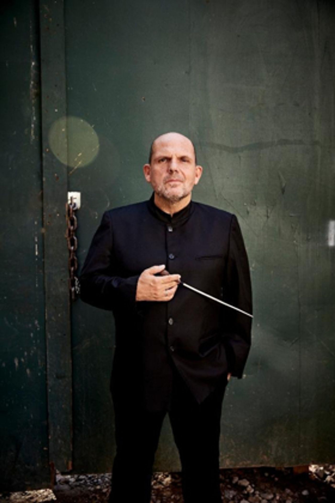 Jaap van Zweden Begins Tenure as Music Director with Gala Concert  Image
