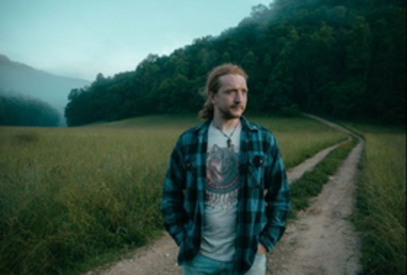 Tyler Childers Confirms Tour + Releases Tiny Desk Concert on NPR  Image