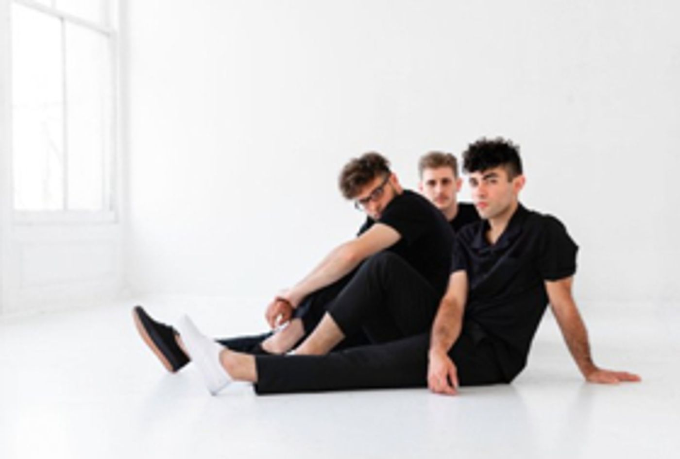 MAYVE Premieres Fresh New Single 'Head High'  Image