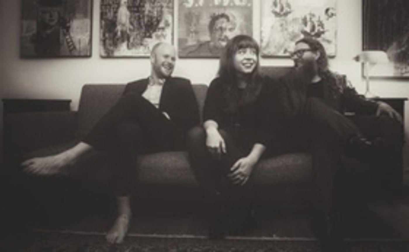 Nevada Nevada Announce Debut EP WILD AND GLOWING Out May 25 + U.S. Tour Dates Nevada Nevada Announce Debut EP WILD AND GLOWING Out May 25 + U.S. Tour Dates Image