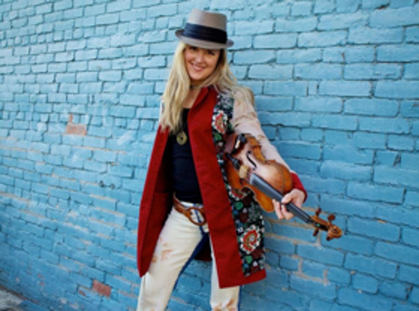 New Hampshire Theatre Project Presents Joyce Andersen's Rogue Violin  Image